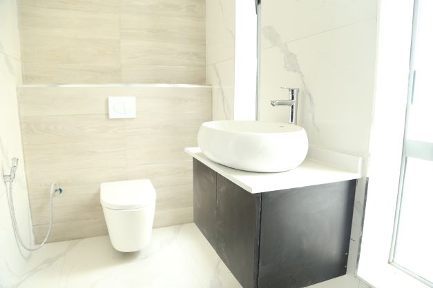 Luxury 5bedroom detached duplex with bq