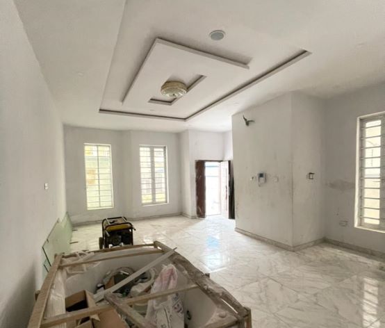 4 BED SEMI-DETACHED DUPLEX WITH BQ