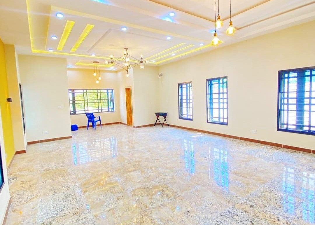 Luxury 5 Bedroom Detached Duplex with BQ