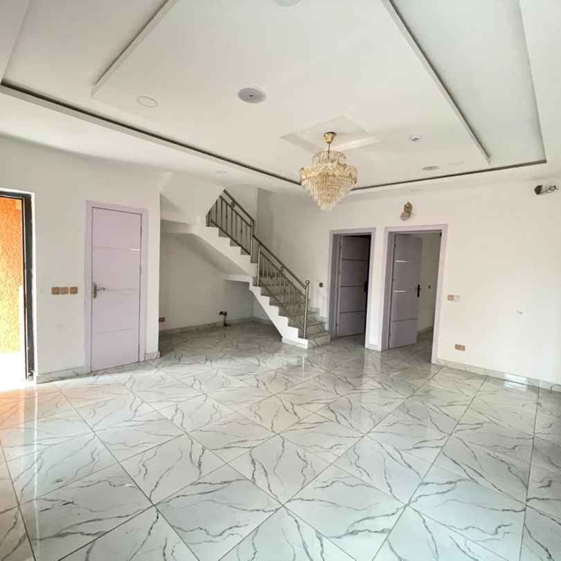 4 BEDROOM SEMI-DETACHED DUPLEX