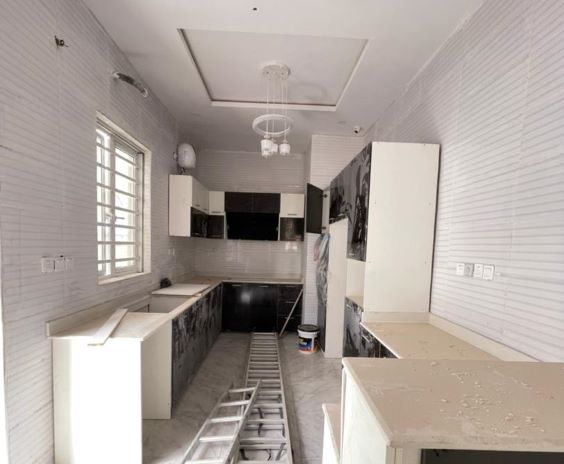 4 BED SEMI-DETACHED DUPLEX WITH BQ