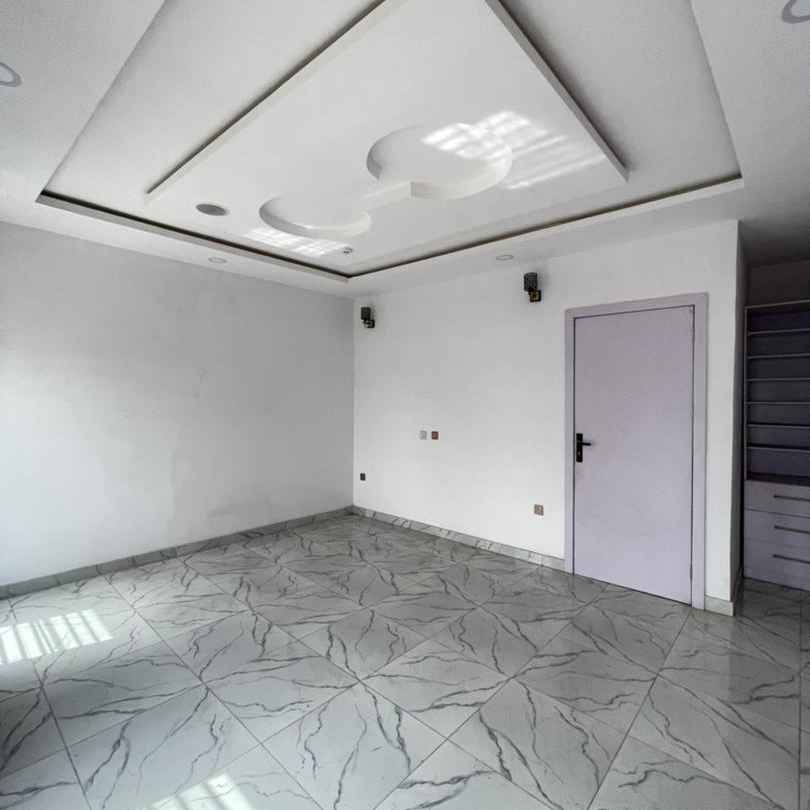 4 BEDROOM SEMI-DETACHED DUPLEX