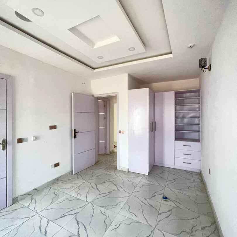 4 BEDROOM SEMI-DETACHED DUPLEX