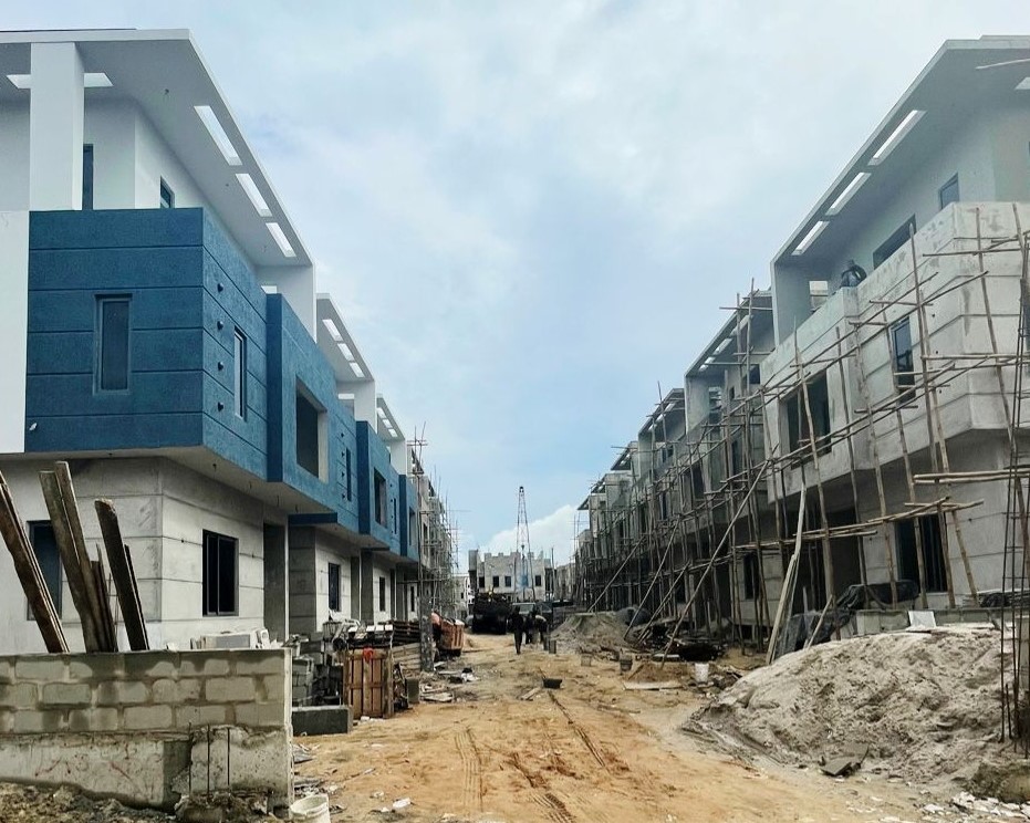 Spacious 5 Bedroom Fully Detached Duplex With BQ