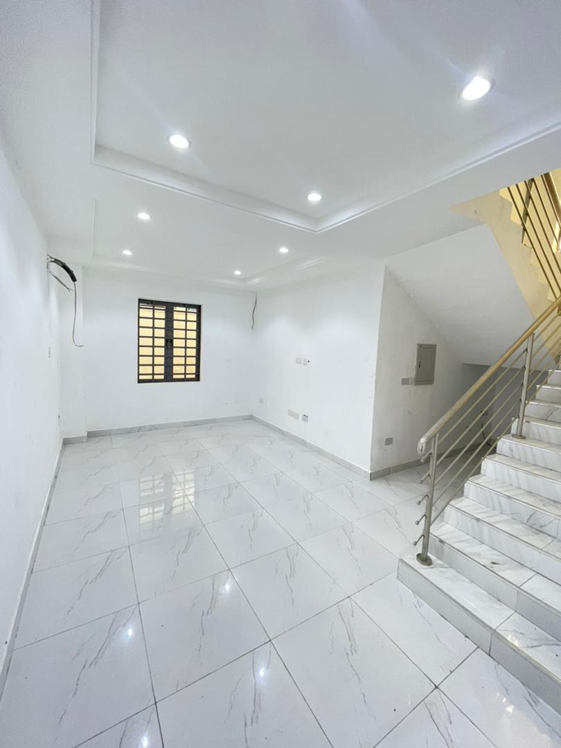 4 BEDROOM SEMI DETACHED