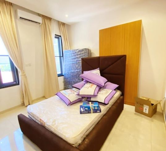 Spacious 4 Bedroom Terrace Duplex with BQ