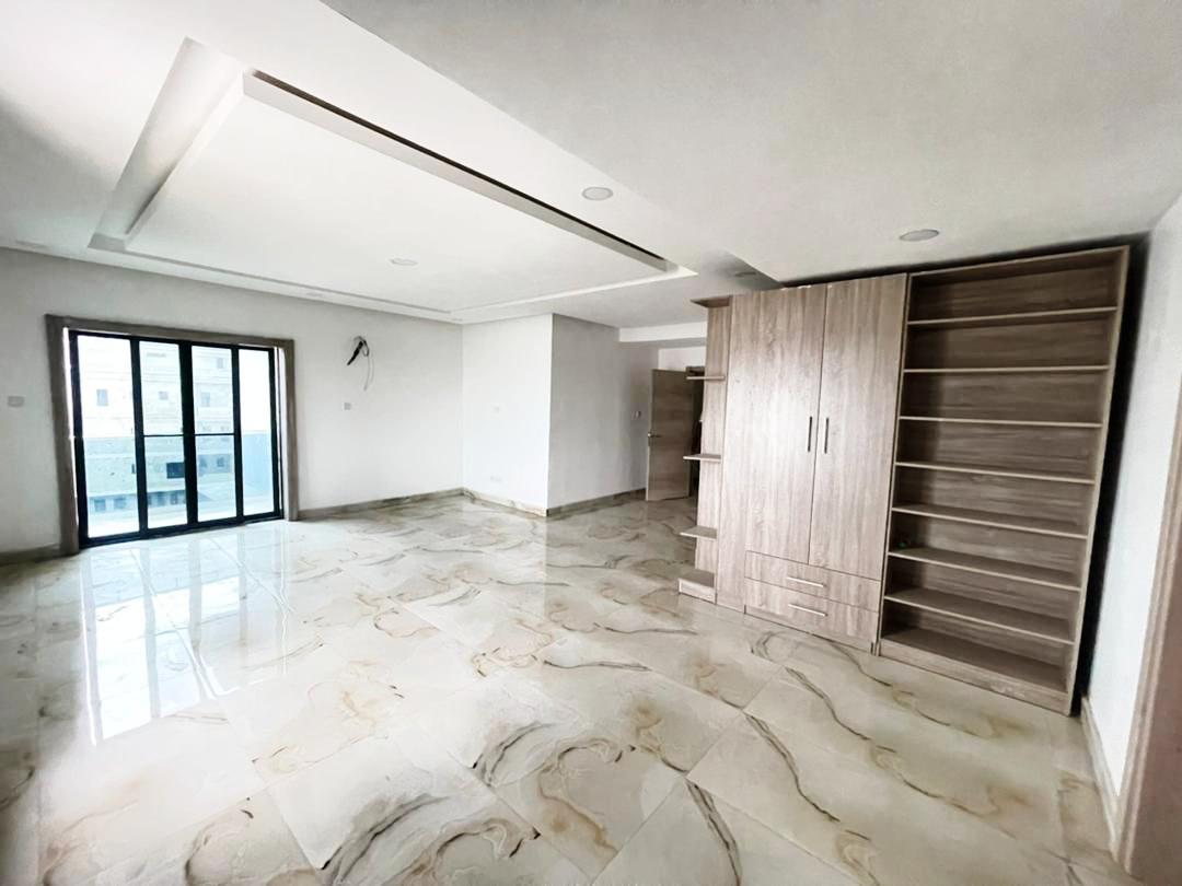 WaterFront 3 Bedroom Flat with BQ