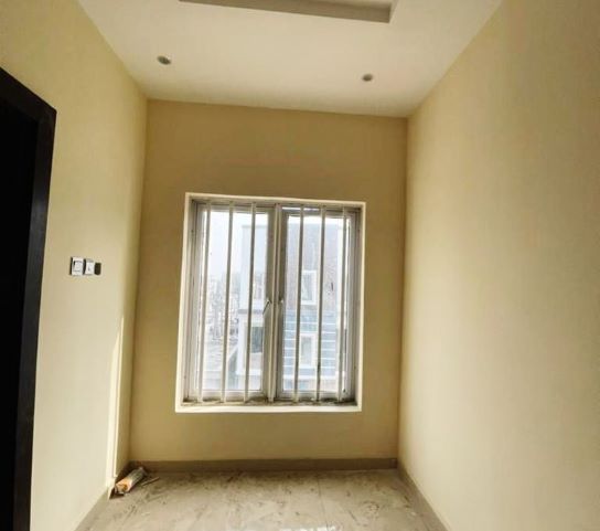 4bedroom Terrace duplex.