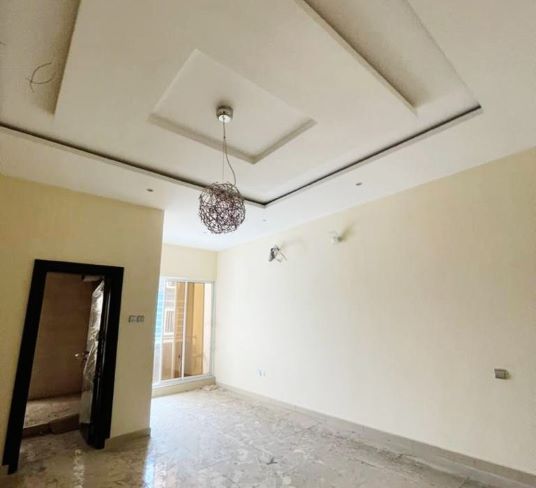 4bedroom Terrace duplex.