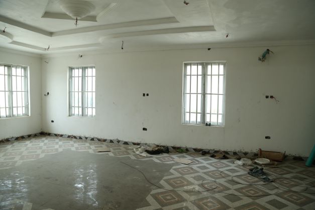 5bedroom detached duplex with bq