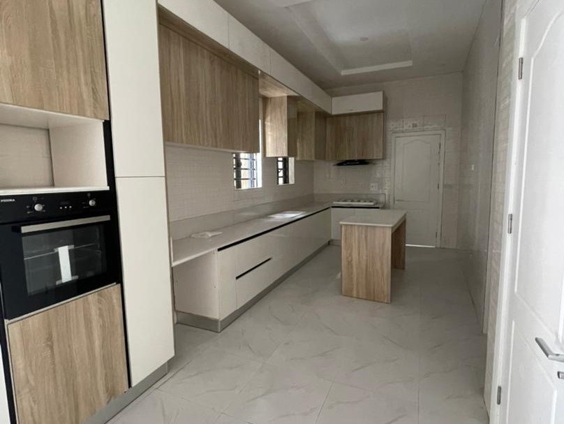 Super Luxury 5bedroom Duplex in an Exclusive Estate