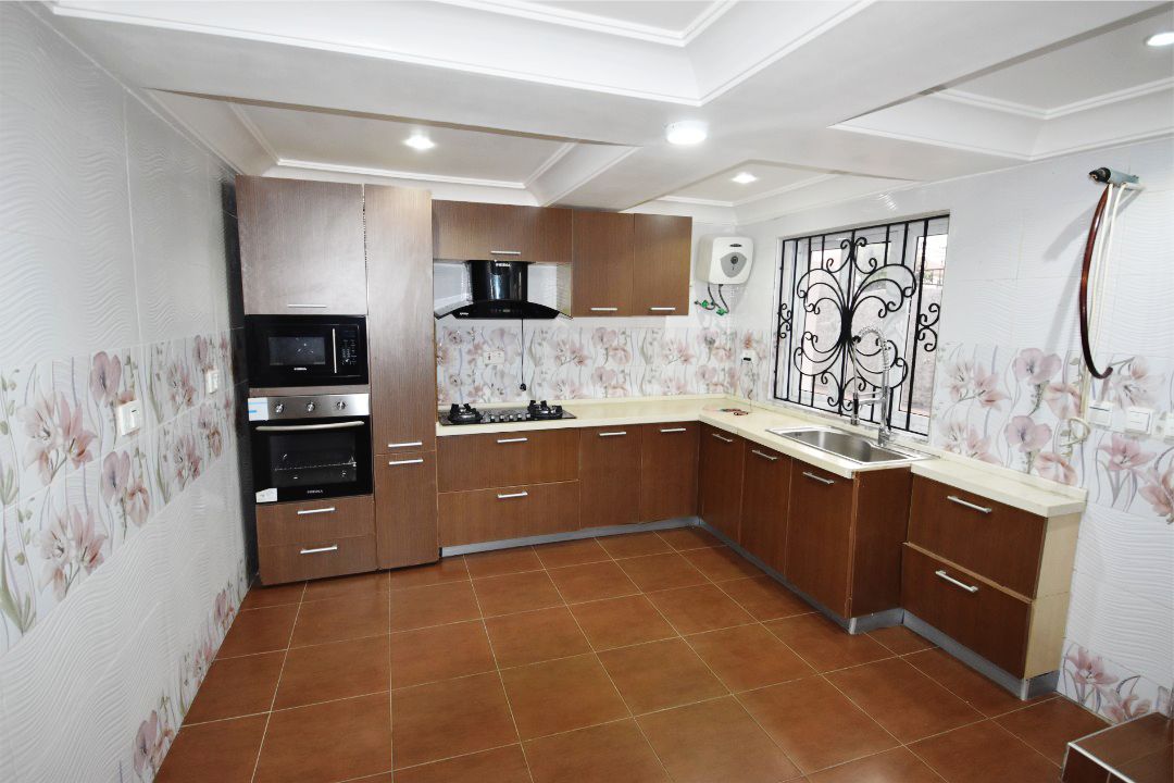 Luxury 9 Bedroom Detached Duplex with BQ