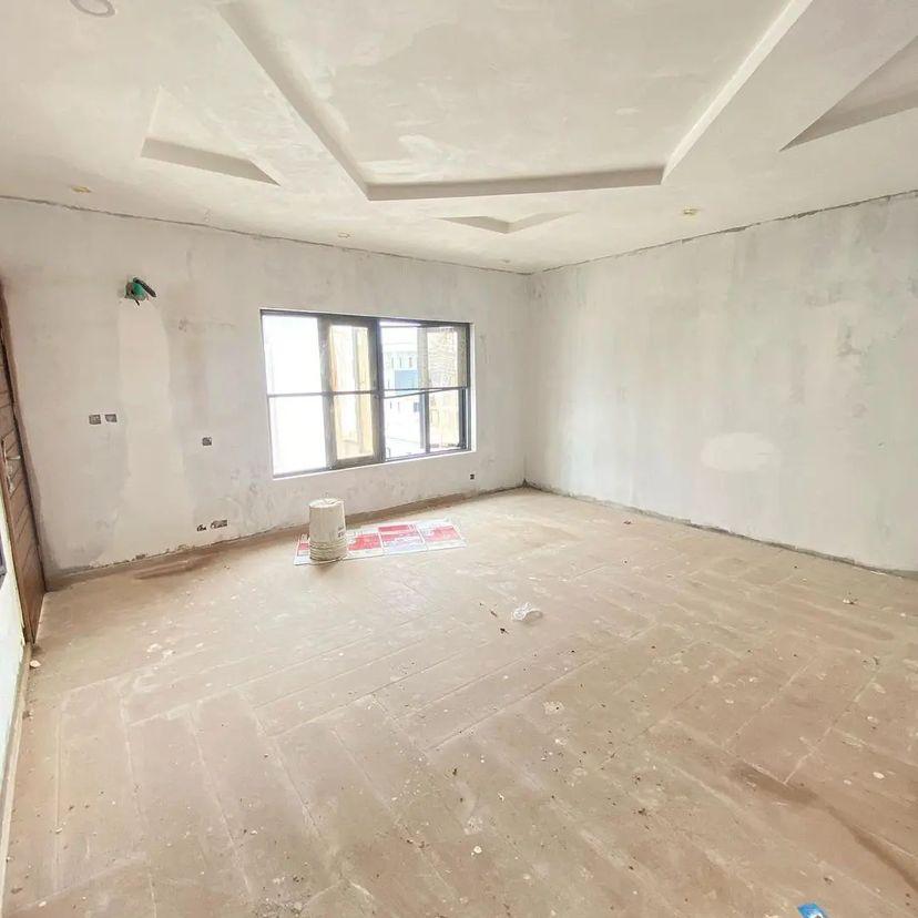 Spacious 4 Bedroom Terrace Duplex with BQ