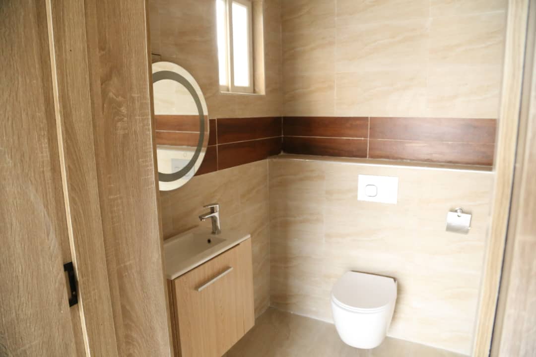SEMI DETACHED