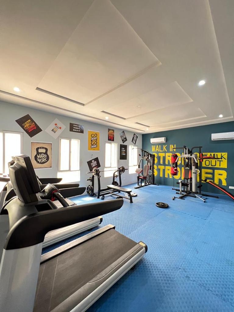 4 Bedroom Semi detached duplex plus BQ