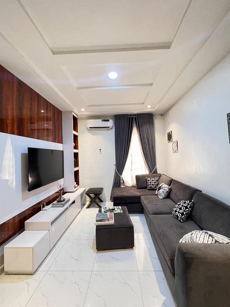 4 Bedroom Semi detached duplex plus BQ