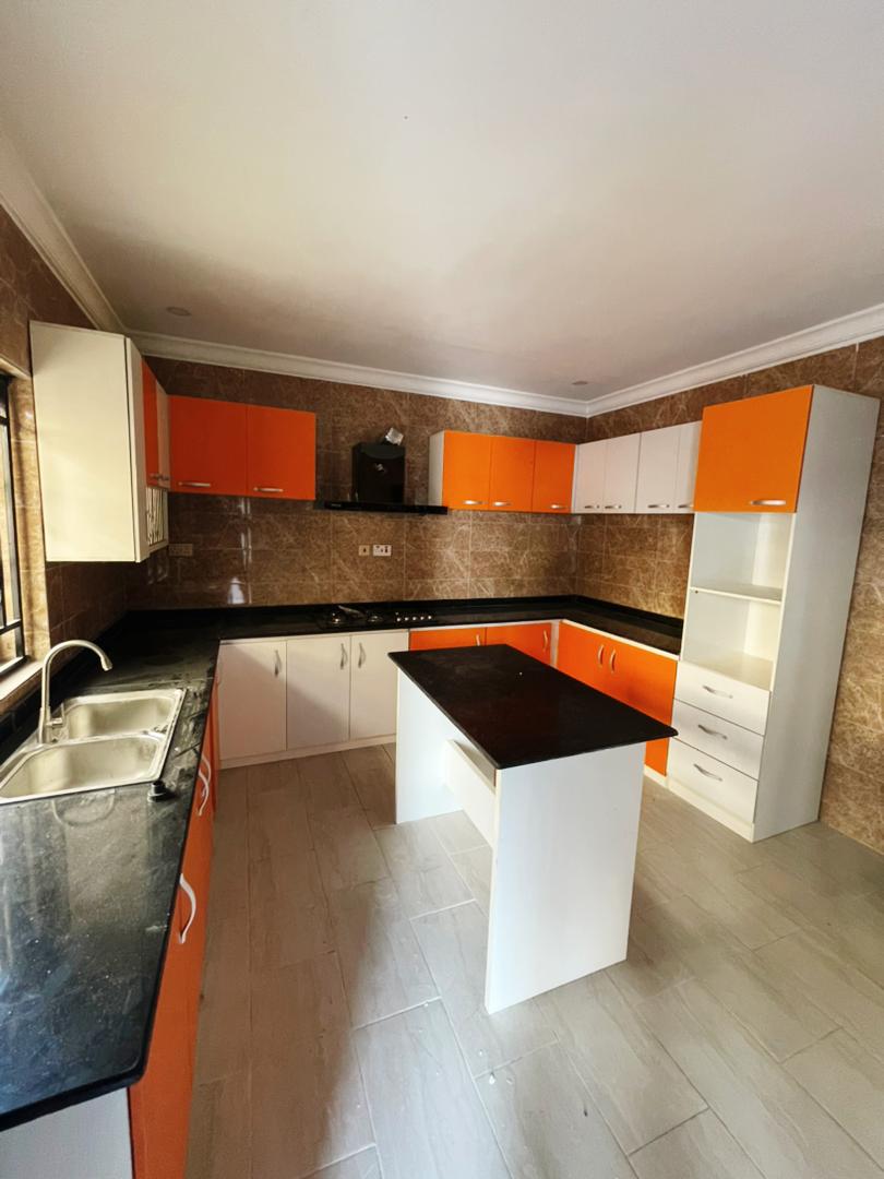 4 Bedroom Terrace Duplex with BQ