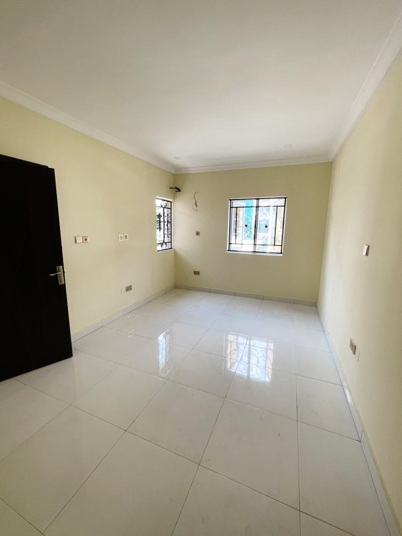 4 Bedroom Terrace Duplex with BQ