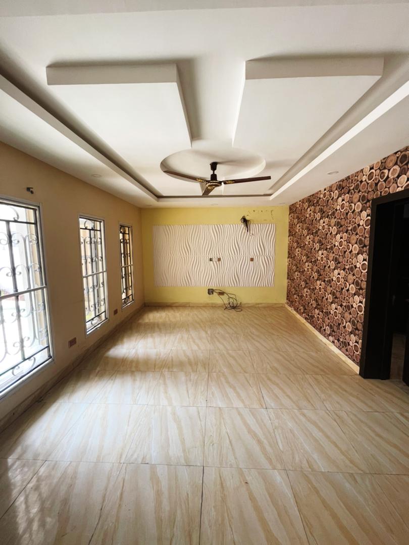 4 Bedroom Terrace Duplex with BQ