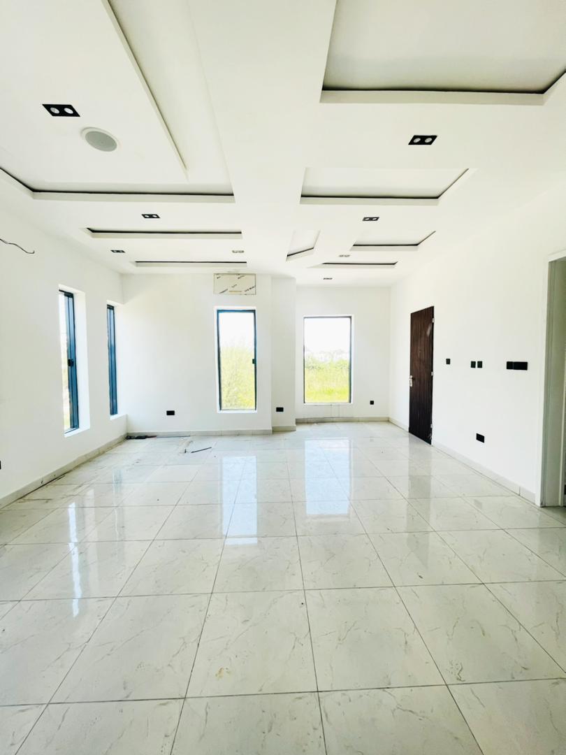 5 Bedroom Detached Duplex with BQ