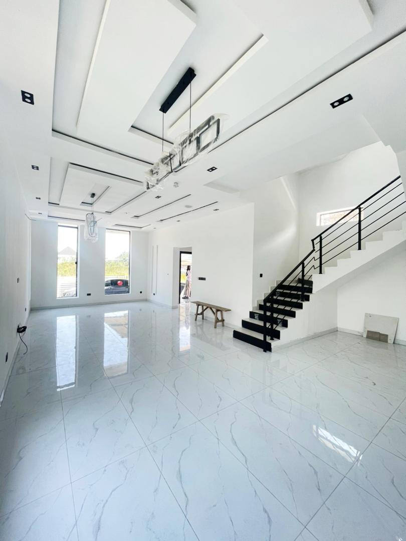 5 Bedroom Detached Duplex with BQ