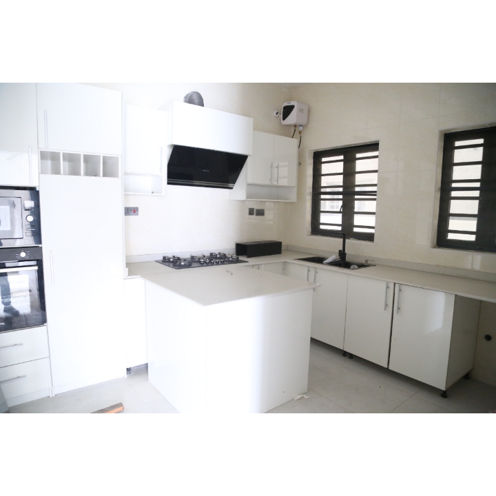 4 bedroom semi detached duplex with BQ
