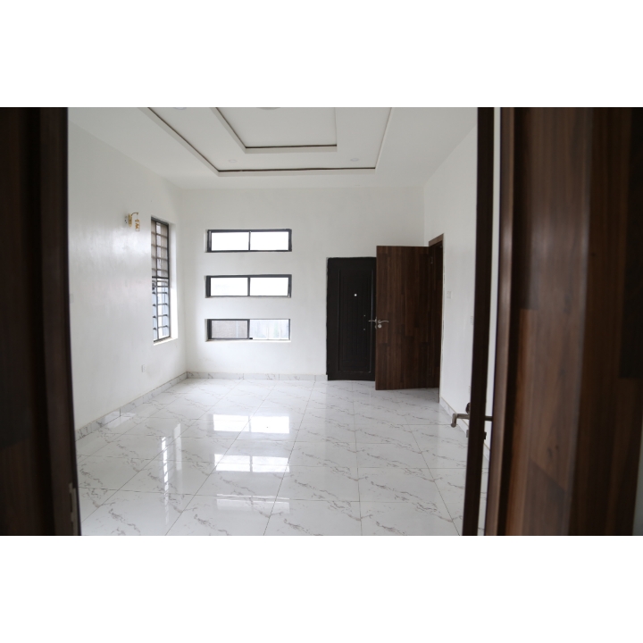 4 bedroom semi detached duplex with BQ