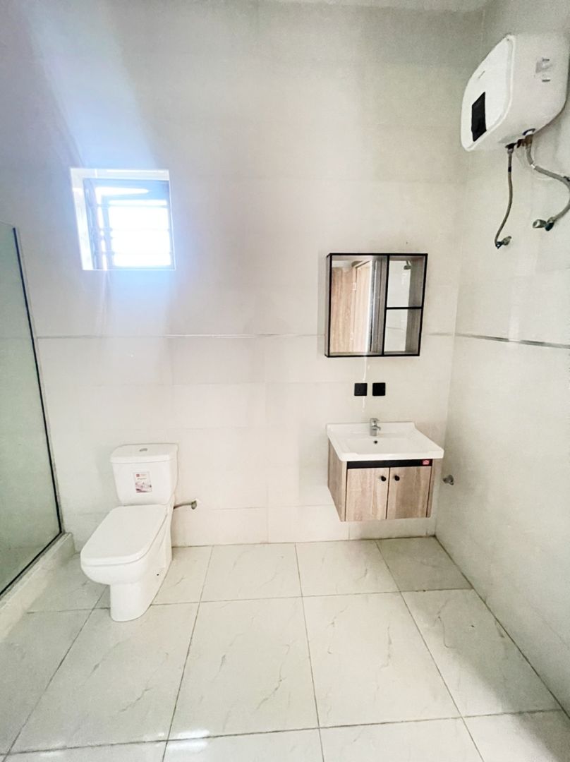 4 bedroom detached duplex + BQ