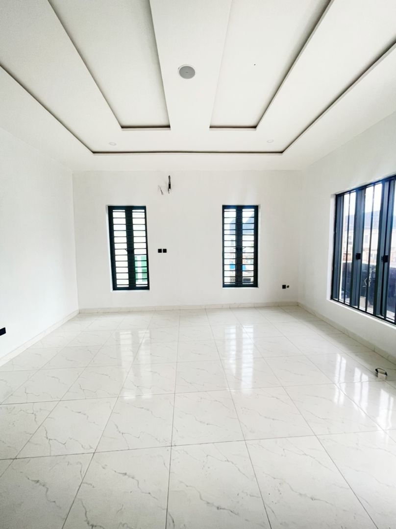 4 bedroom detached duplex + BQ