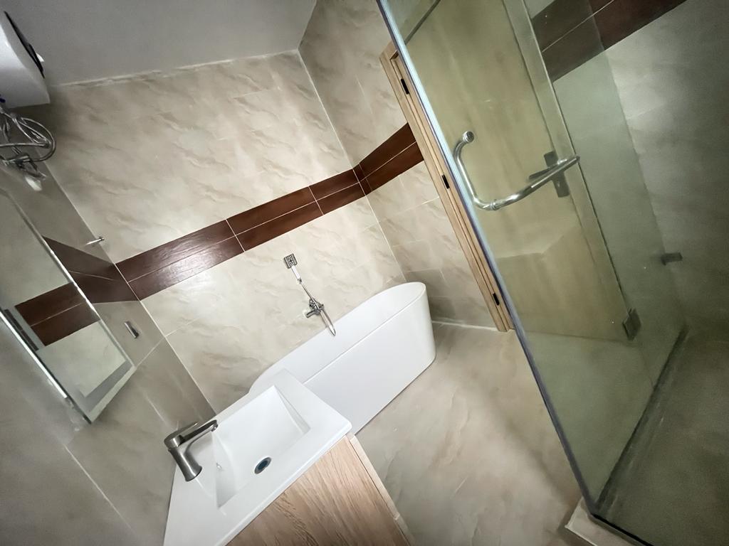 4 bedroom semi detached duplex with BQ