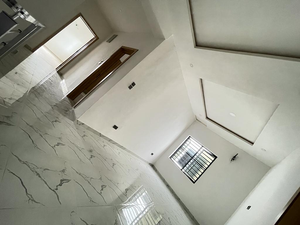 4 bedroom semi detached duplex with BQ