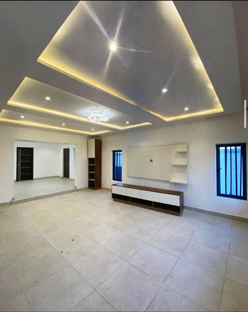 4 bedroom detached duplex + BQ