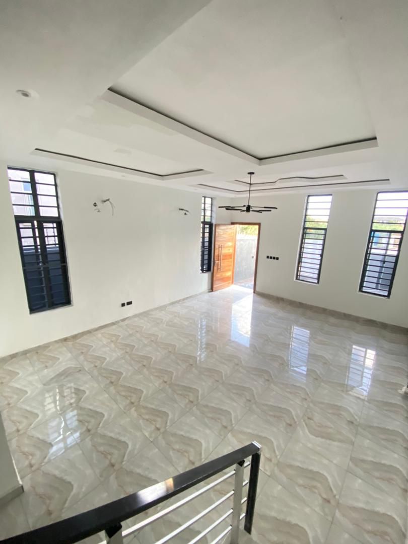 4 bedroom semi detached duplex with BQ