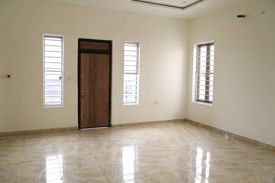 4 bedroom detached duplex + BQ