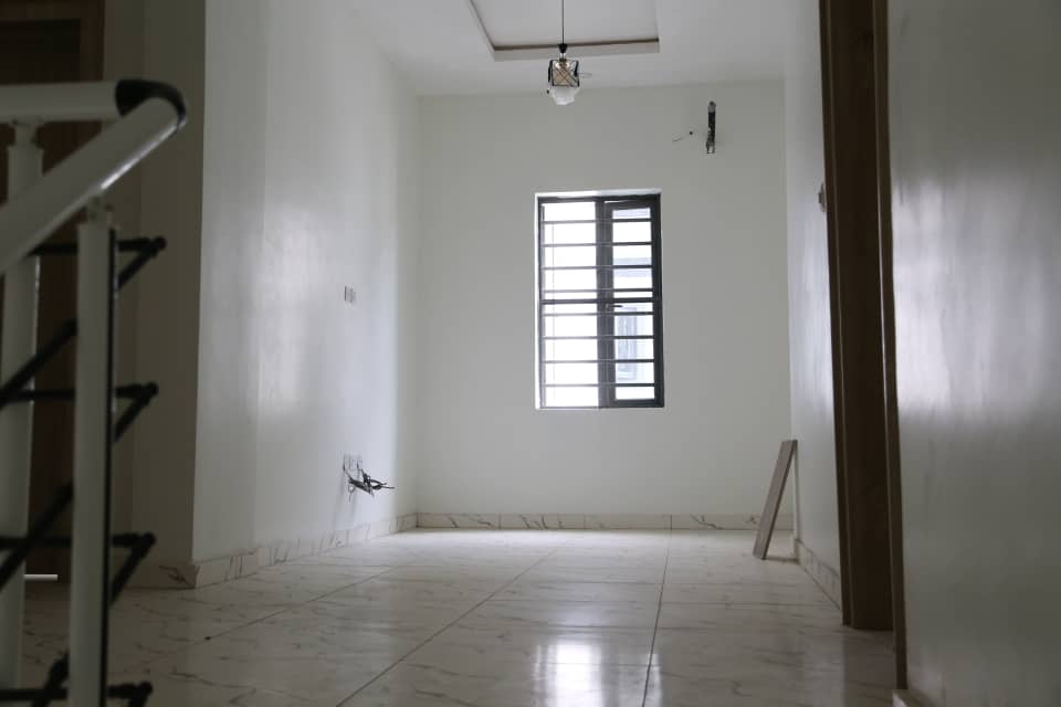 4 bedroom semi detached duplex with BQ