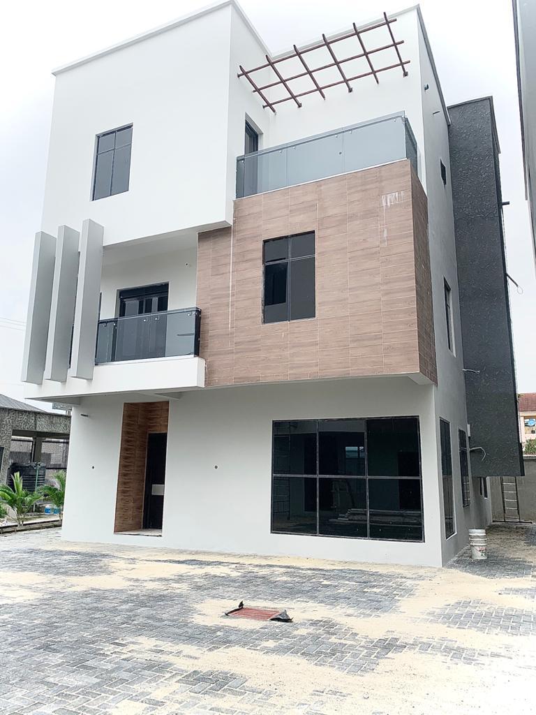 4 bedroom detached duplex + BQ