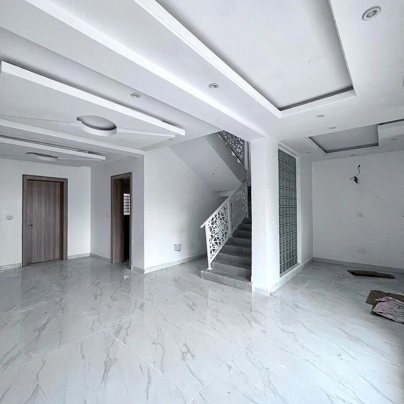 5 bedroom terrace duplex with BQ