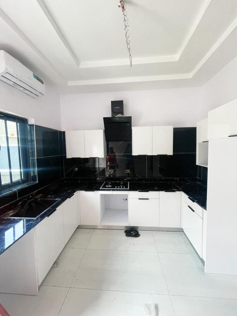 4 bedroom terrace duplex