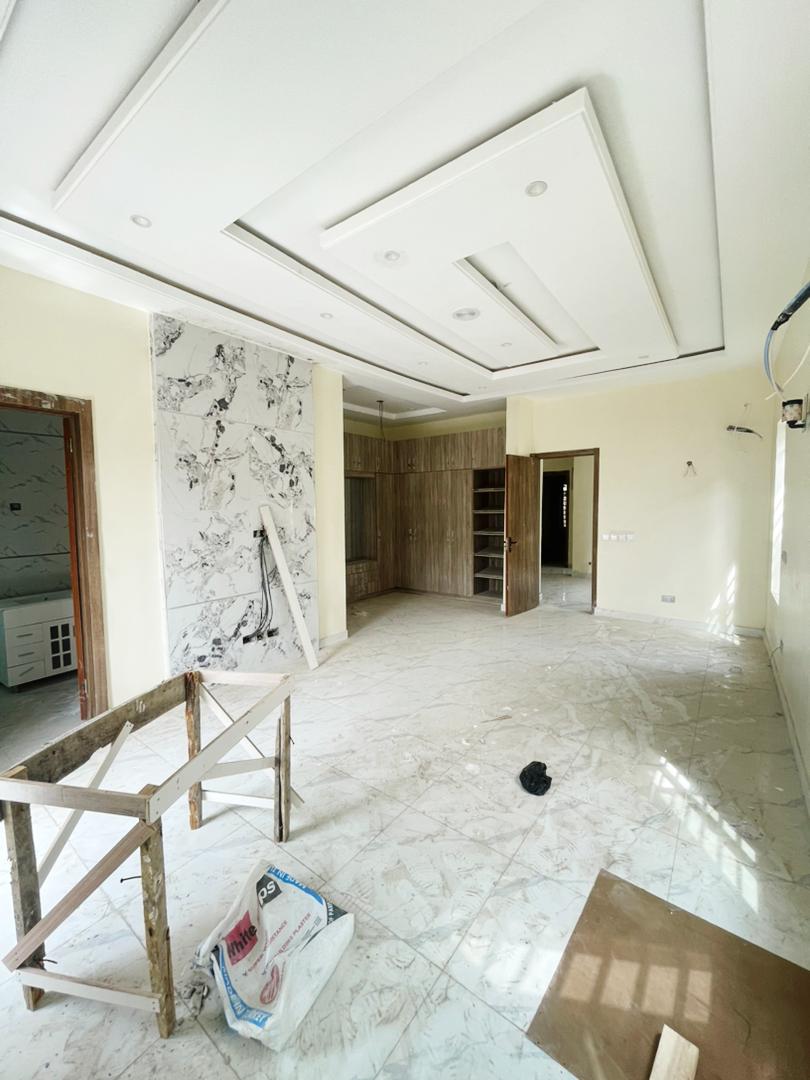 4 bedroom semi detached duplex with BQ