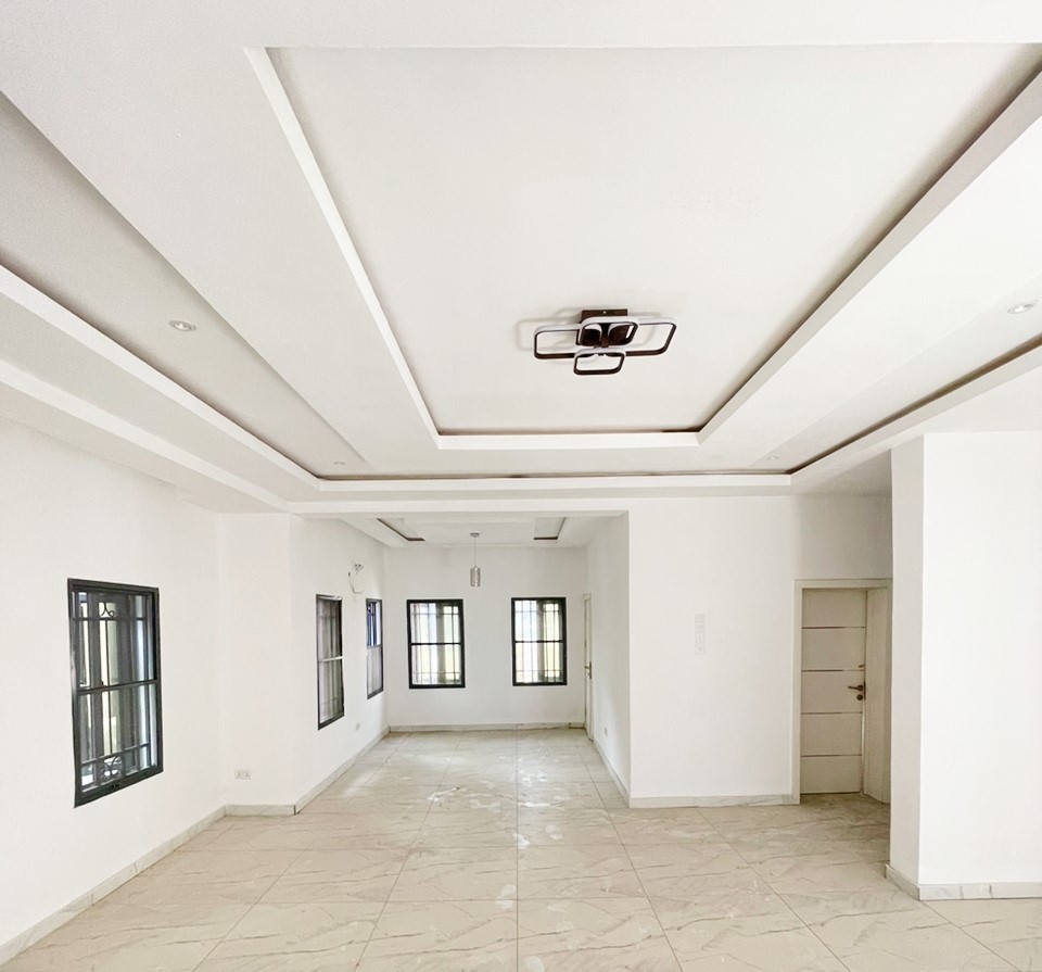 3 bedroom semi detached duplex