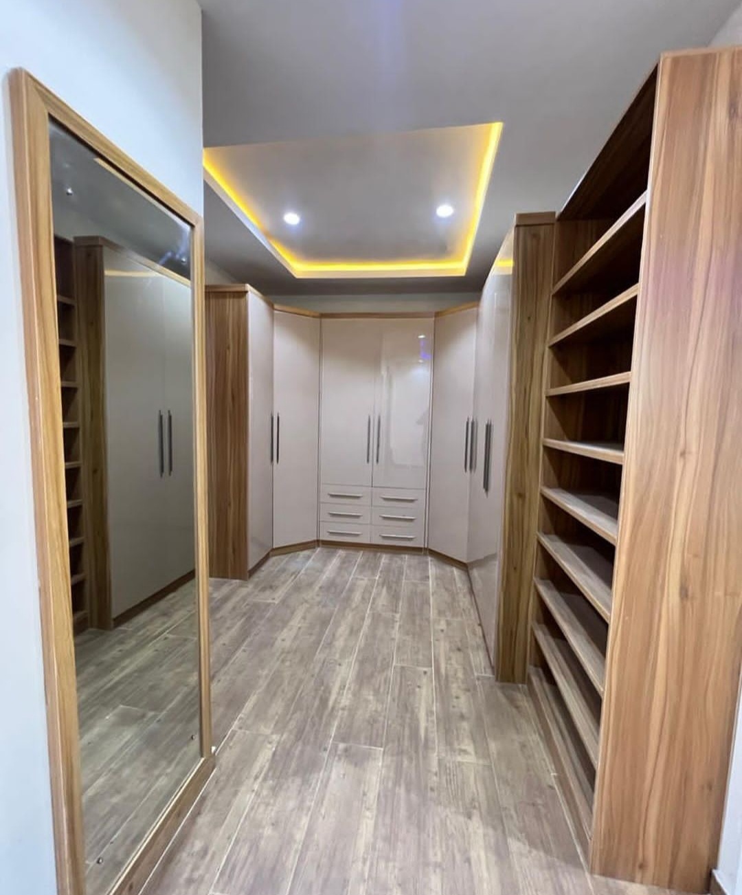 4 bedroom detached duplex with BQ