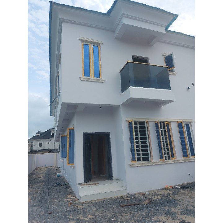 4 bedroom semi detached duplex with BQ