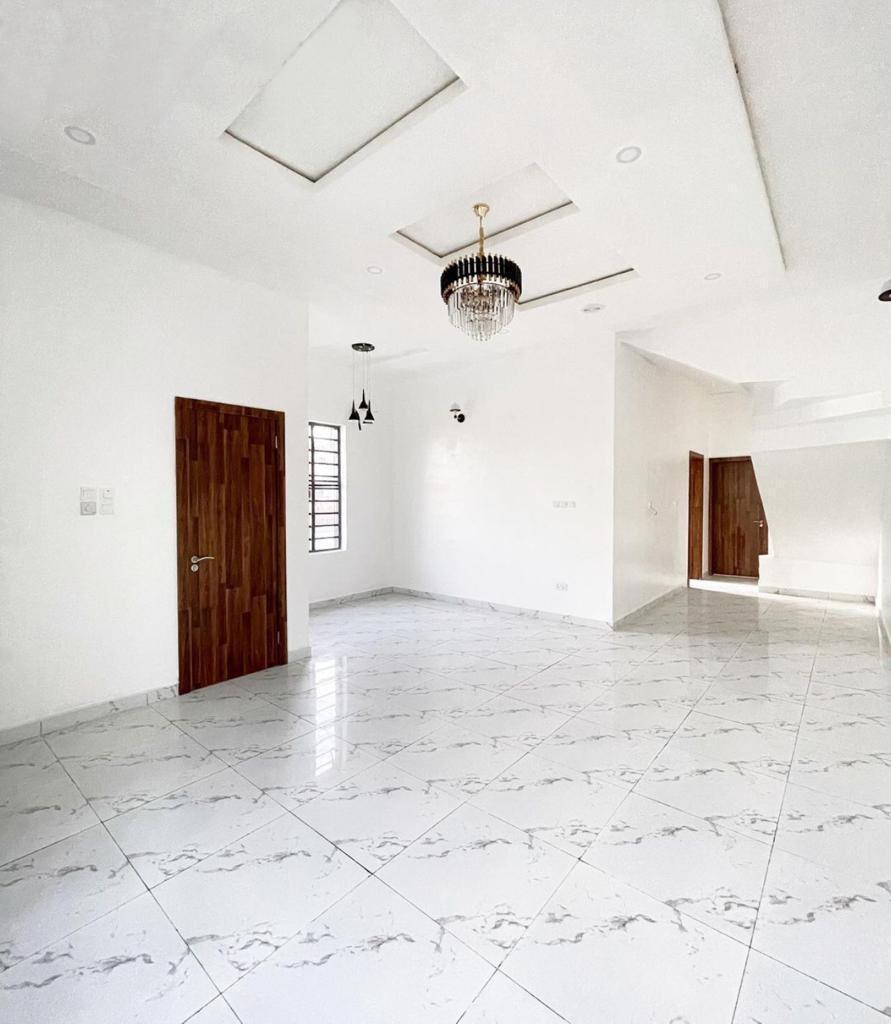 4 bedroom semi detached duplex with BQ