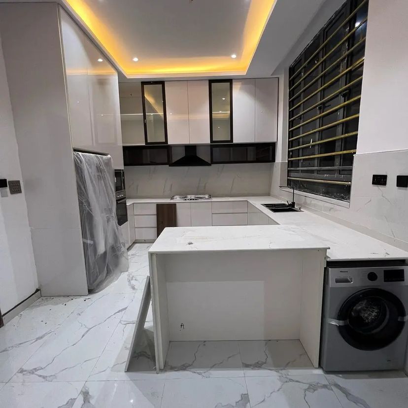 5 bedroom detached Duplex with BQ