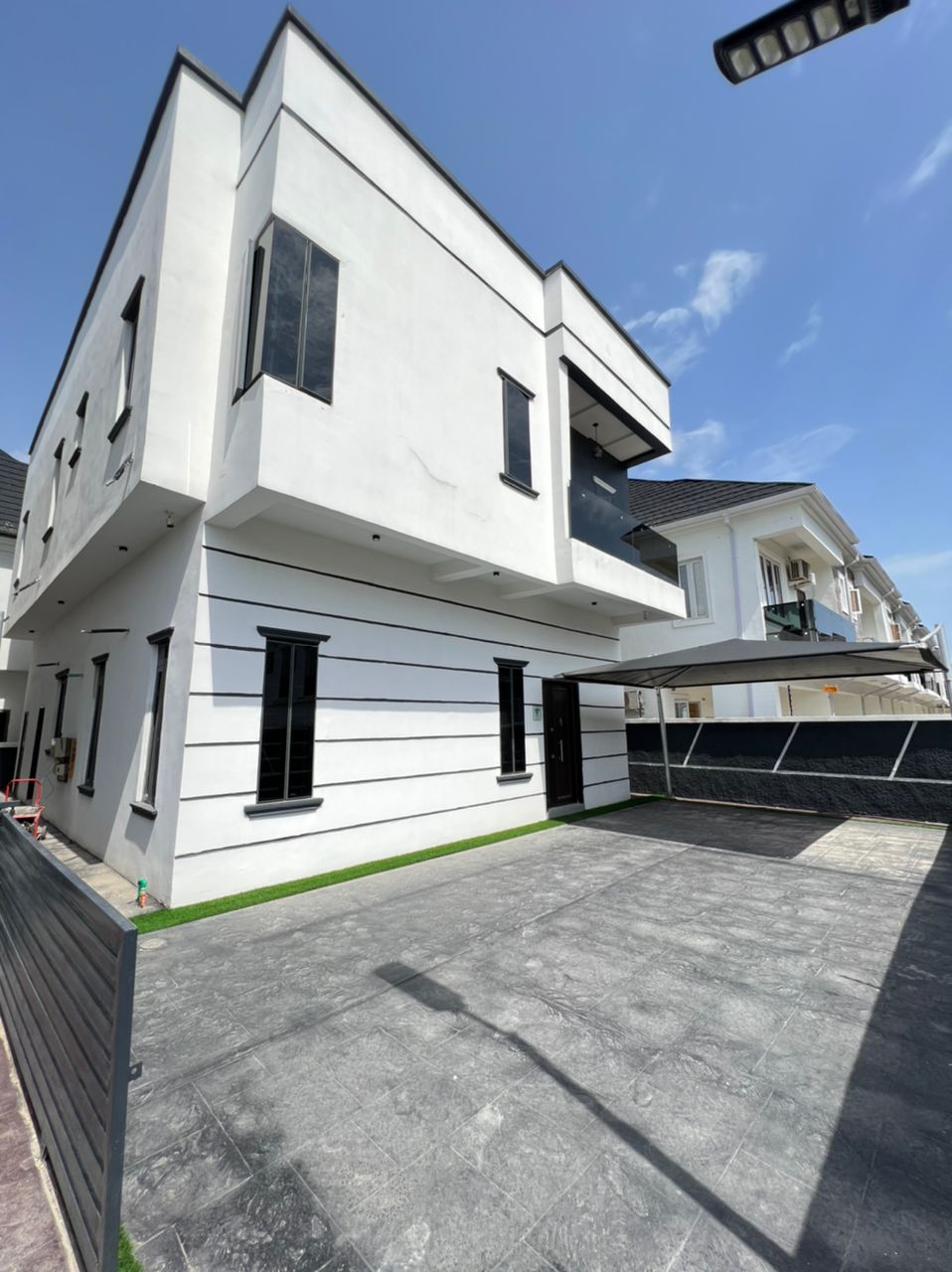 4 bedroom Fully detached