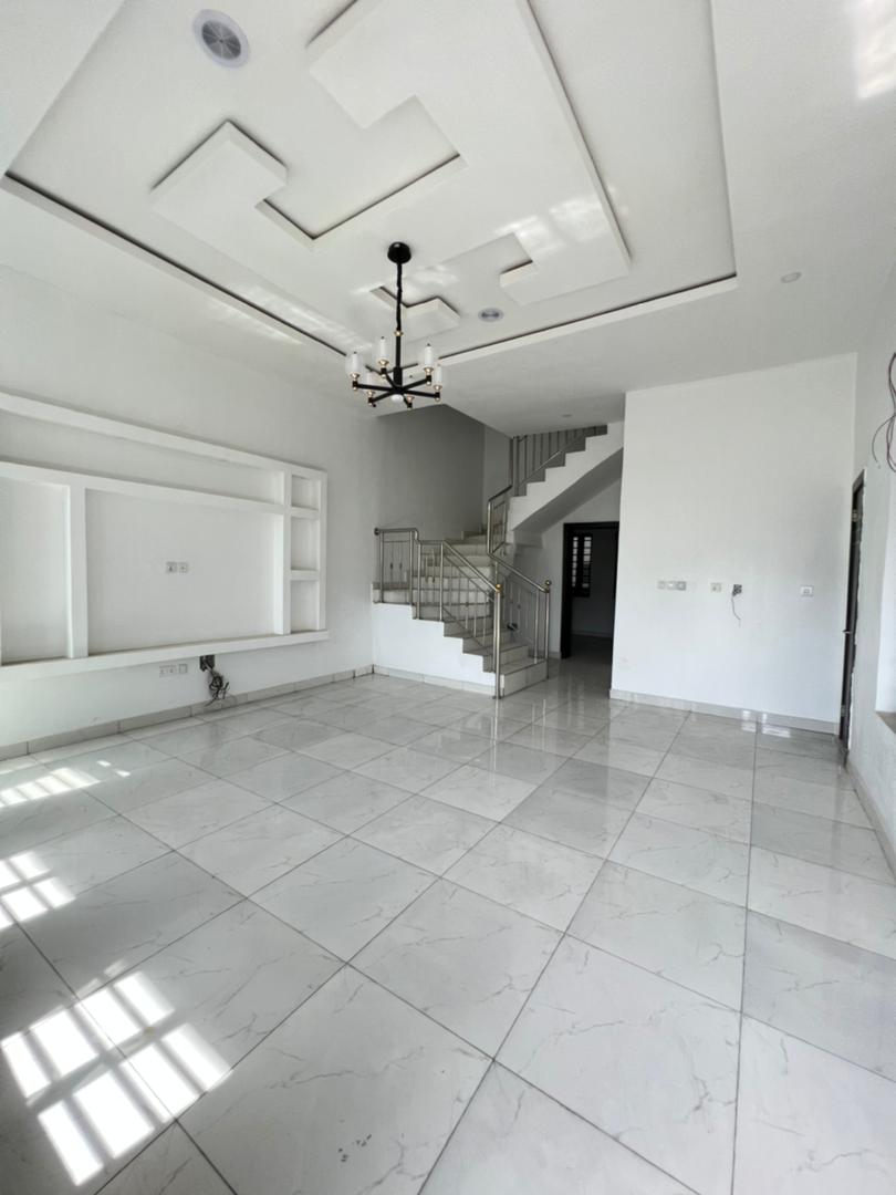 4 bedroom semi detached duplex with BQ