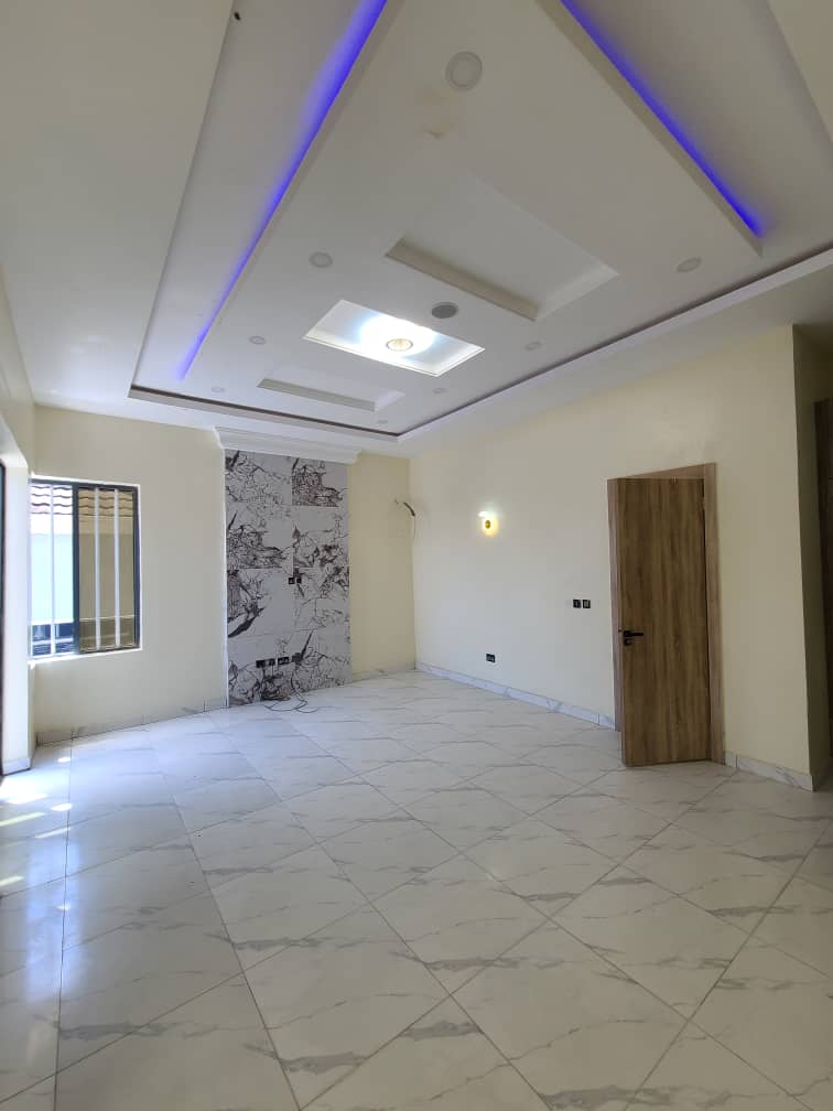 4 bedroom semi detached duplex with BQ