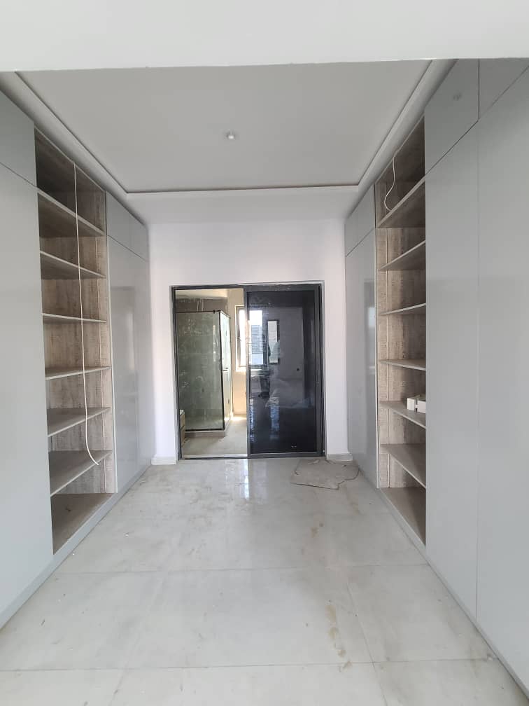 5 bedroom detached duplex with BQ