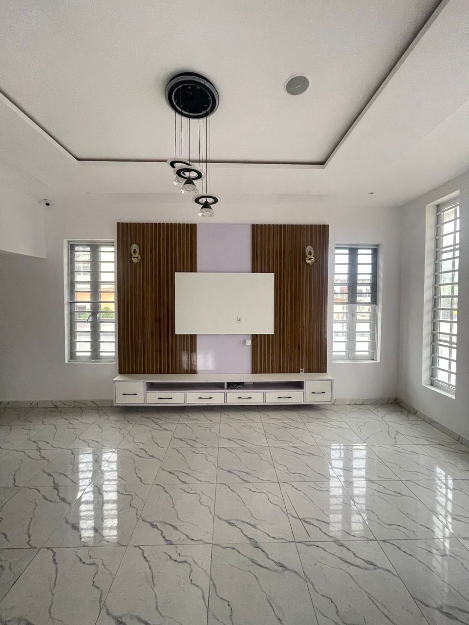 5 bedroom detached duplex with BQ