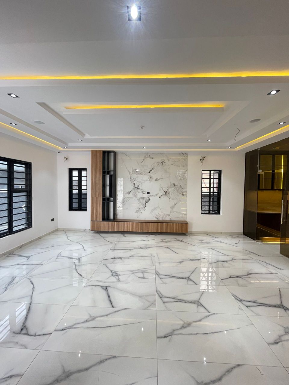 4 bedroom detached duplex + BQ